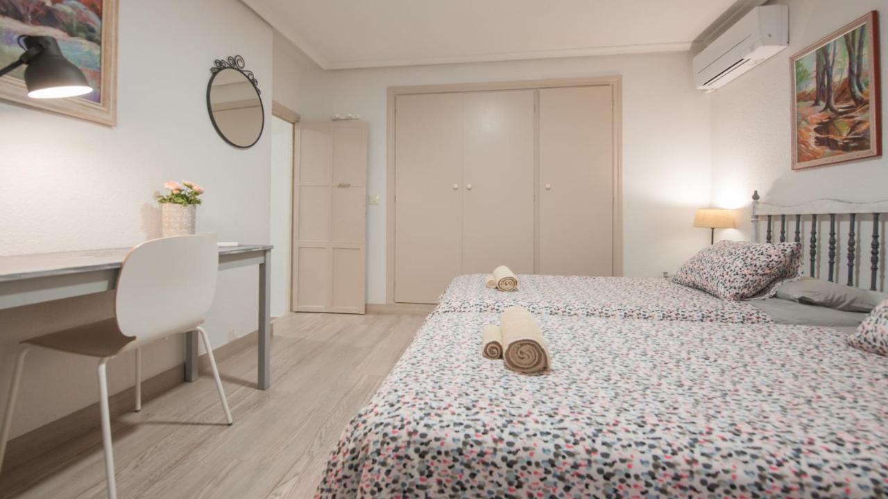 Toledo Feliz Apartments ภายนอก รูปภาพ