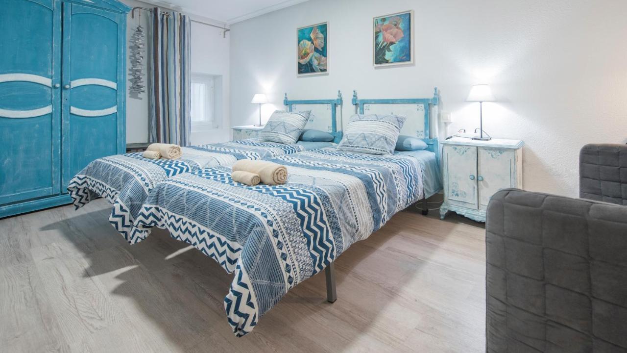 Toledo Feliz Apartments ภายนอก รูปภาพ